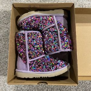 Lightly worn girls size 13 Ugg pink sparkle boots!
